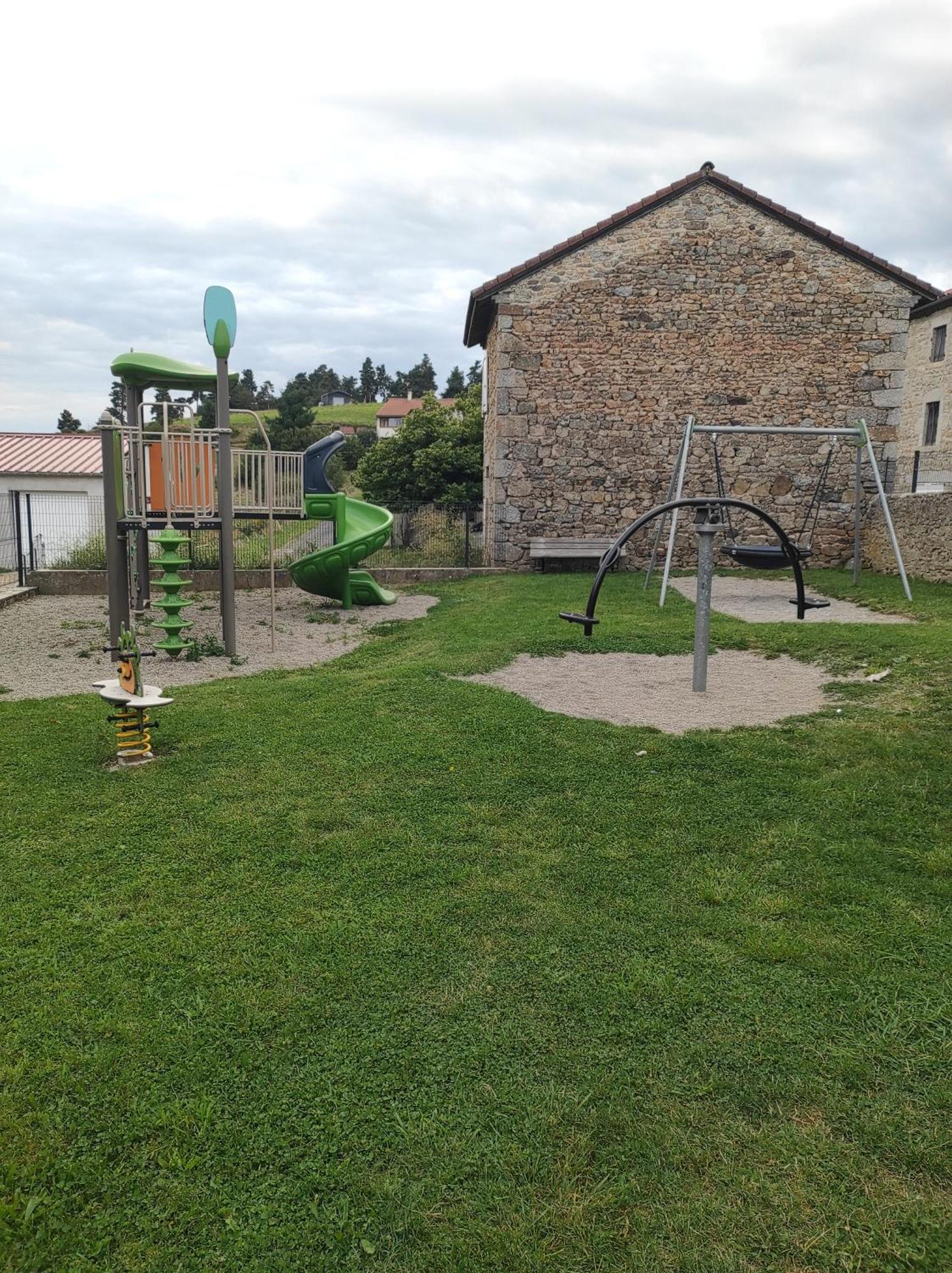 Appartement A La Campagne Venteuges Екстериор снимка